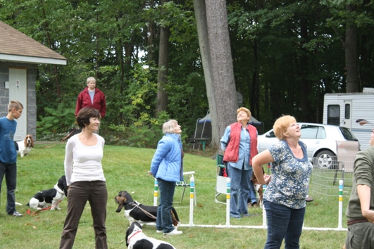 2010 BHCC Fall Getaway Weekend - Exercises while our dogs are obedient